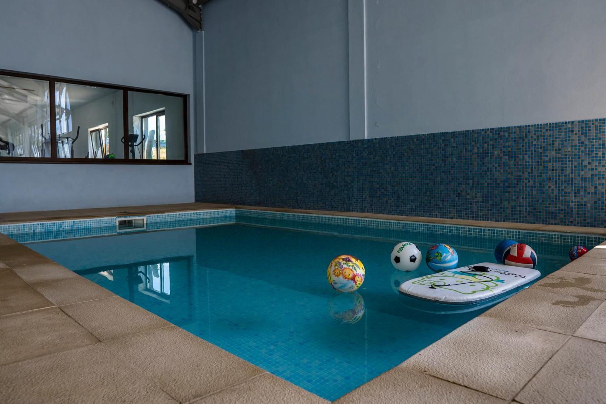 Hotel Aquacool Crasna  Esterno foto